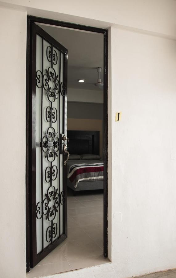 צ'טומאל Departamento Orellana 1 מראה חיצוני תמונה